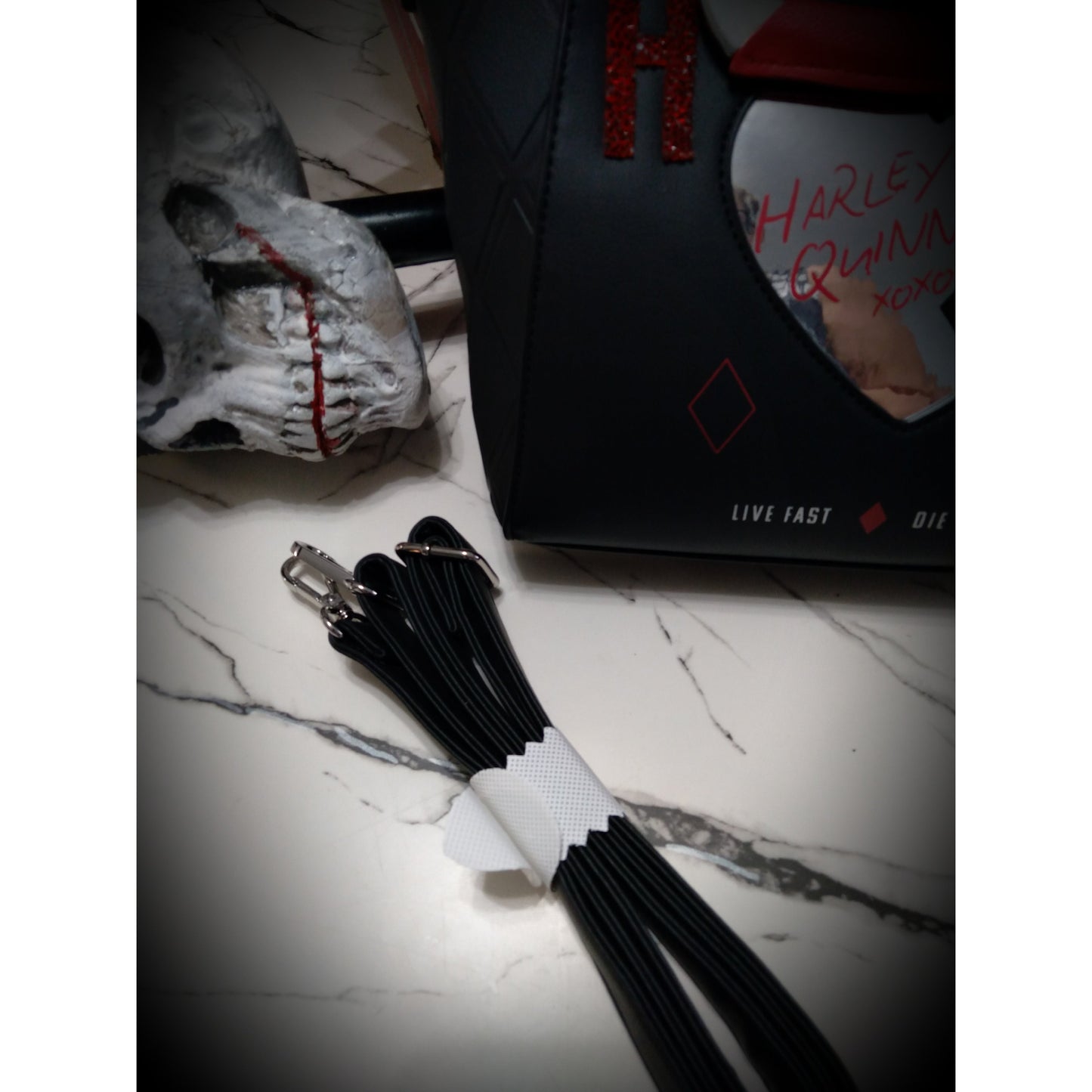 Bioworld DC Comics Suicide Squad Harley Quinn Metallic Heart Handbag