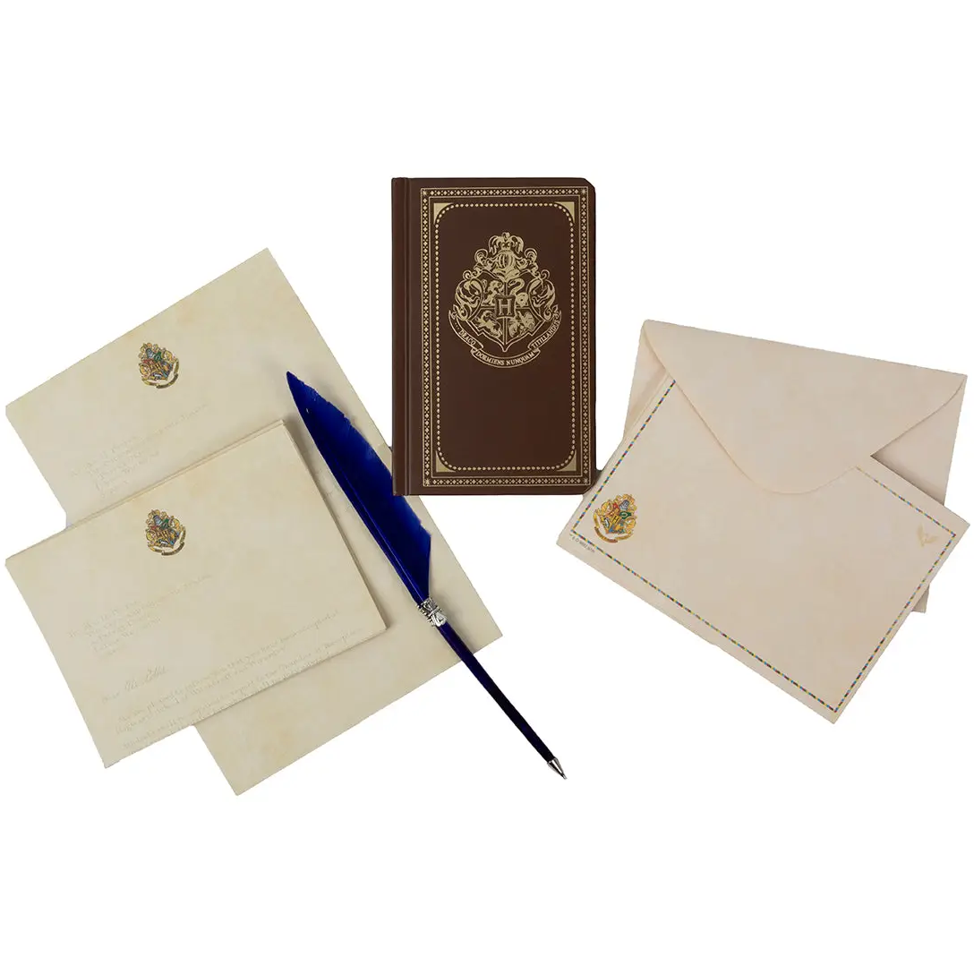 Harry Potter: Hogwarts School of Witchcraft and Wizardry Desktop Stationery Set (With Pen) by Insight Editions